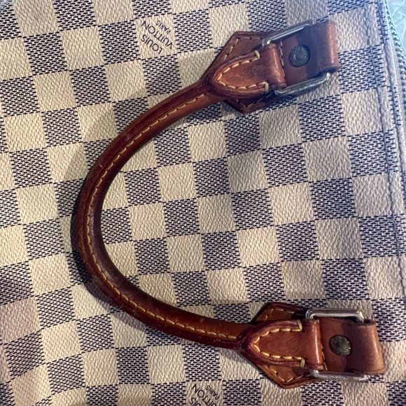 Louis Vuitton Speedy 30 in Damier Azur - Picture 9 of 10